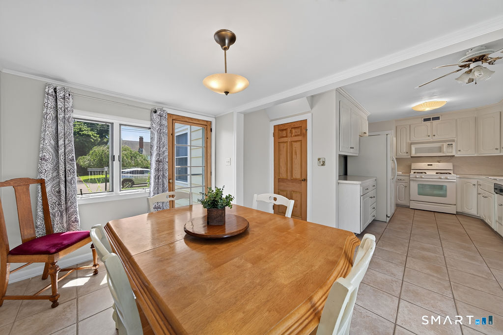 4 Mckinnel Court Branford CT 06405