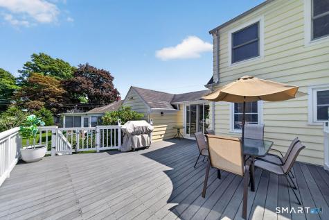 4 Mckinnel Court Branford CT 06405