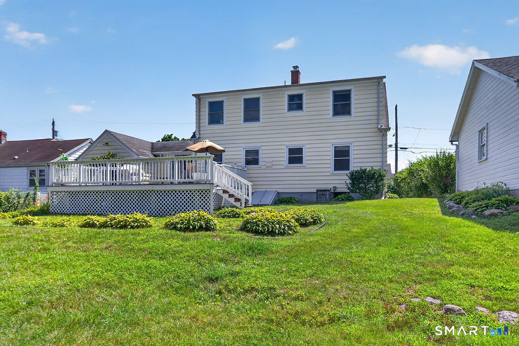 4 Mckinnel Court Branford CT 06405