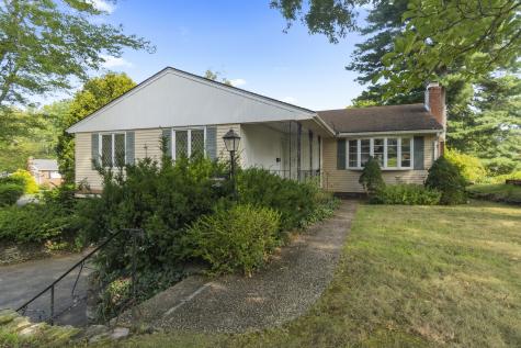 30 Farmstead Lane West Hartford CT 06117