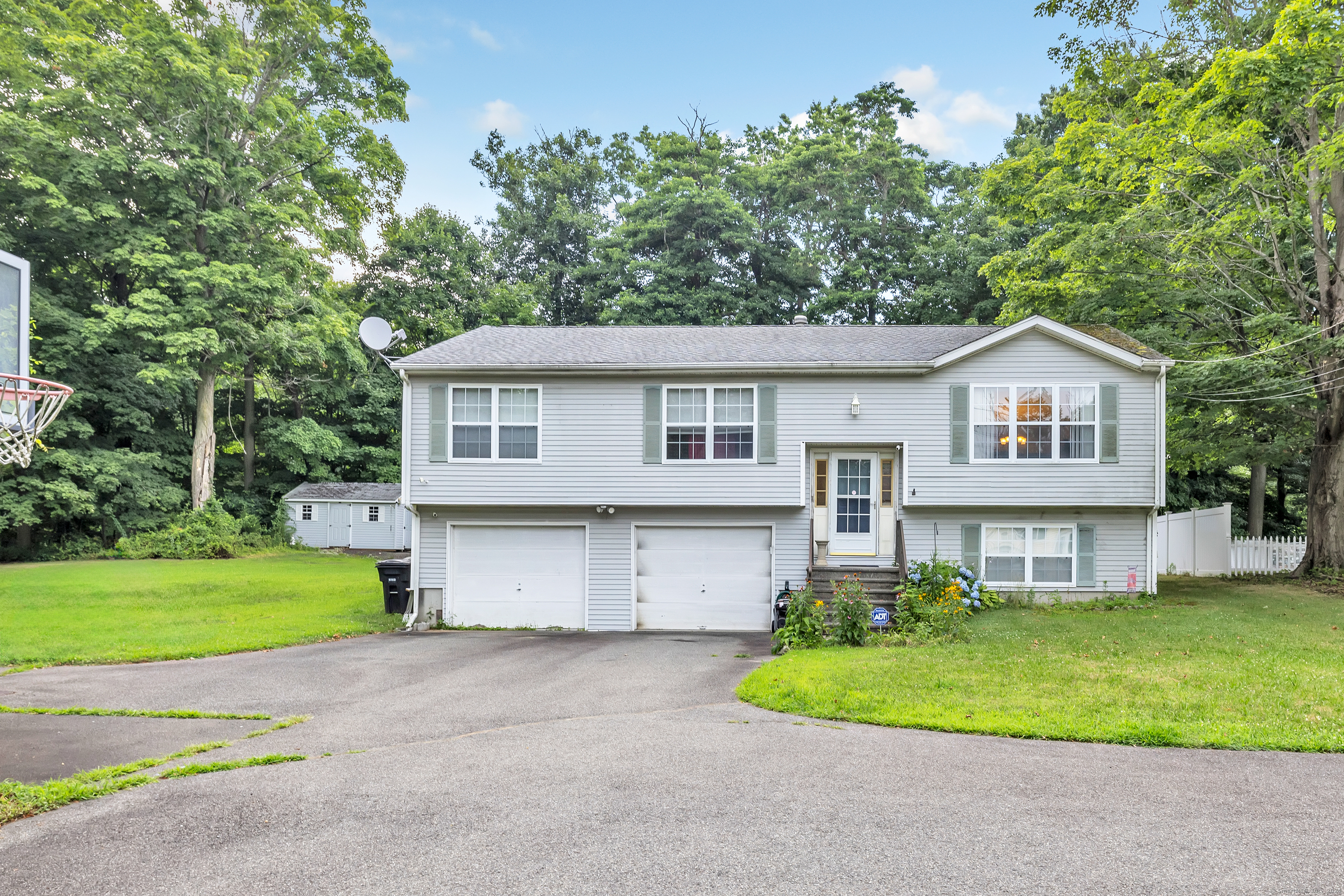 55 Robbins Court Milford CT 06461