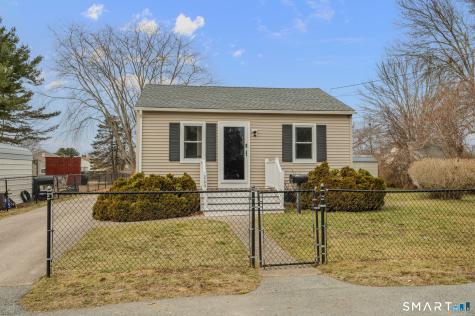 209 Midway Oval Groton CT 06340