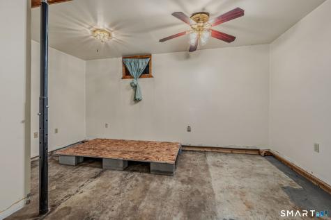 209 Midway Oval Groton CT 06340