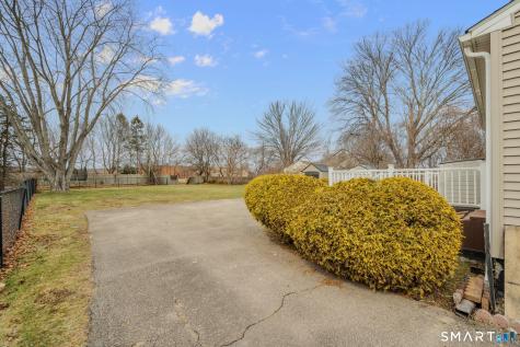 209 Midway Oval Groton CT 06340