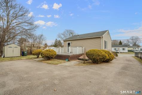 209 Midway Oval Groton CT 06340