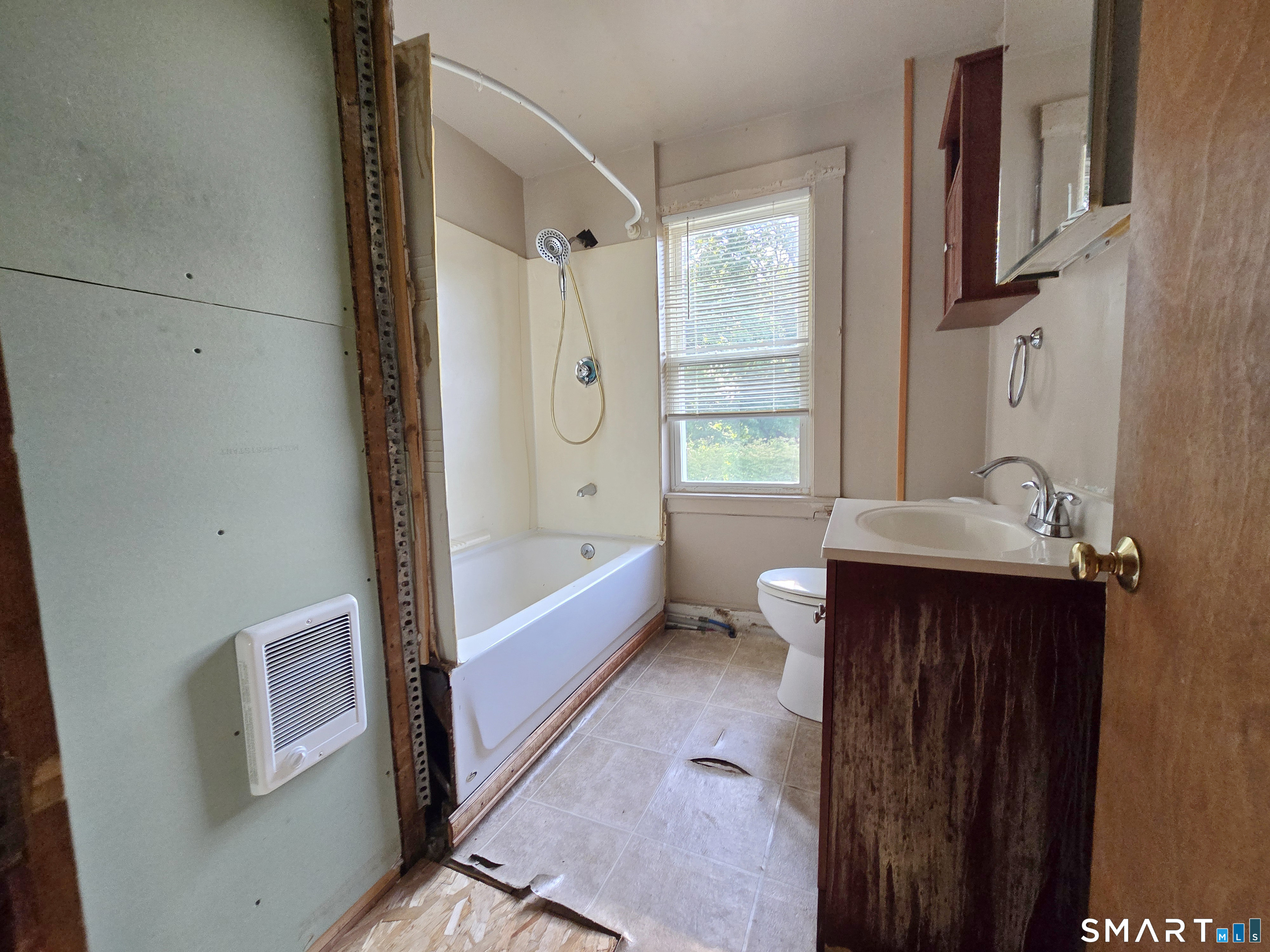 124 Orchard Street Norwich CT 06360