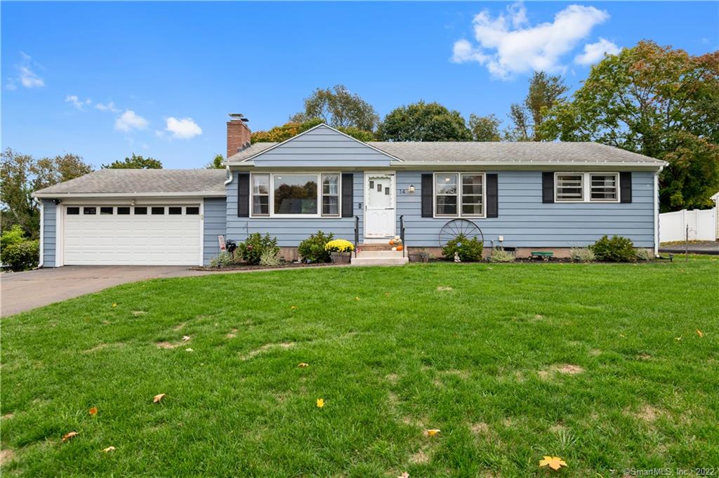 14 Pine River Road North Haven CT 06473