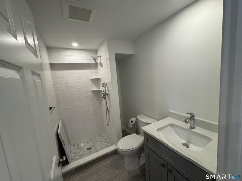 164 Coleman Street Bridgeport CT 06605