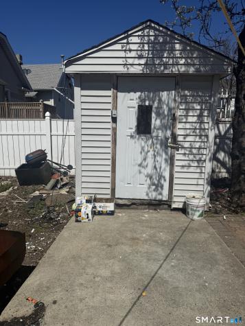 164 Coleman Street Bridgeport CT 06605