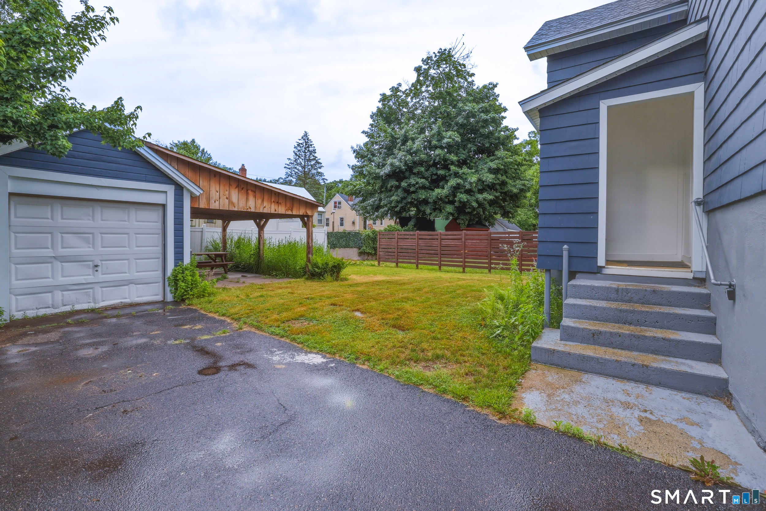143 Benton Street Manchester CT 06040