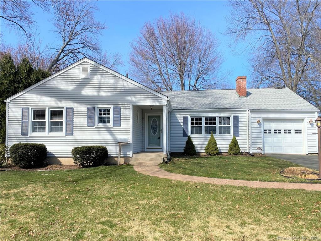 16 Iroquois Road West Hartford CT 06117