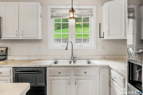 35 Lou Ann Terrace Meriden CT 06450