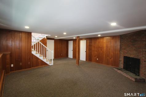 32 Lexington Circle Newington CT 06111