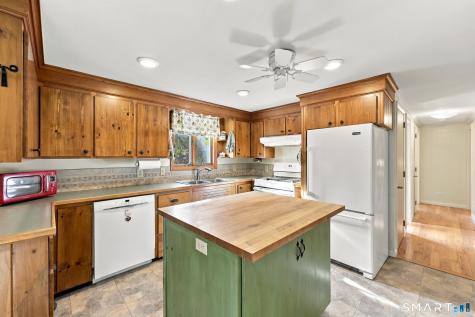 142 Gifford Lane Bozrah CT 06334