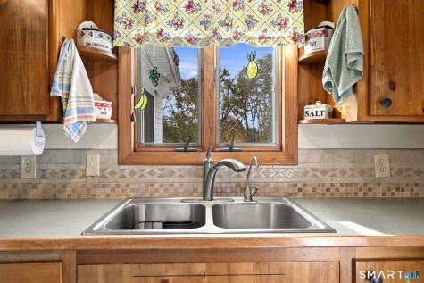 142 Gifford Lane Bozrah CT 06334