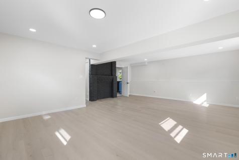93 North Prospect St Extension Ansonia CT 06401