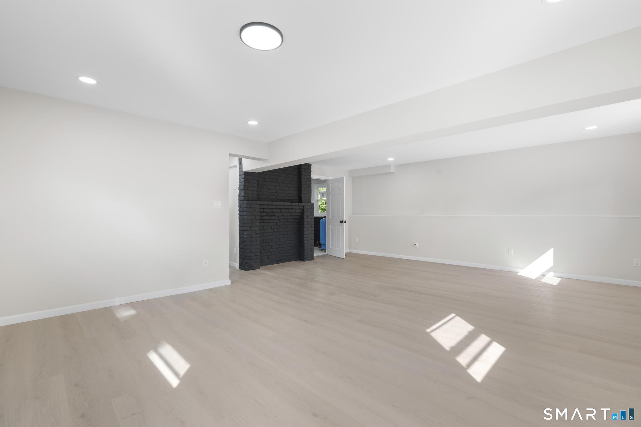93 North Prospect St Extension Ansonia CT 06401