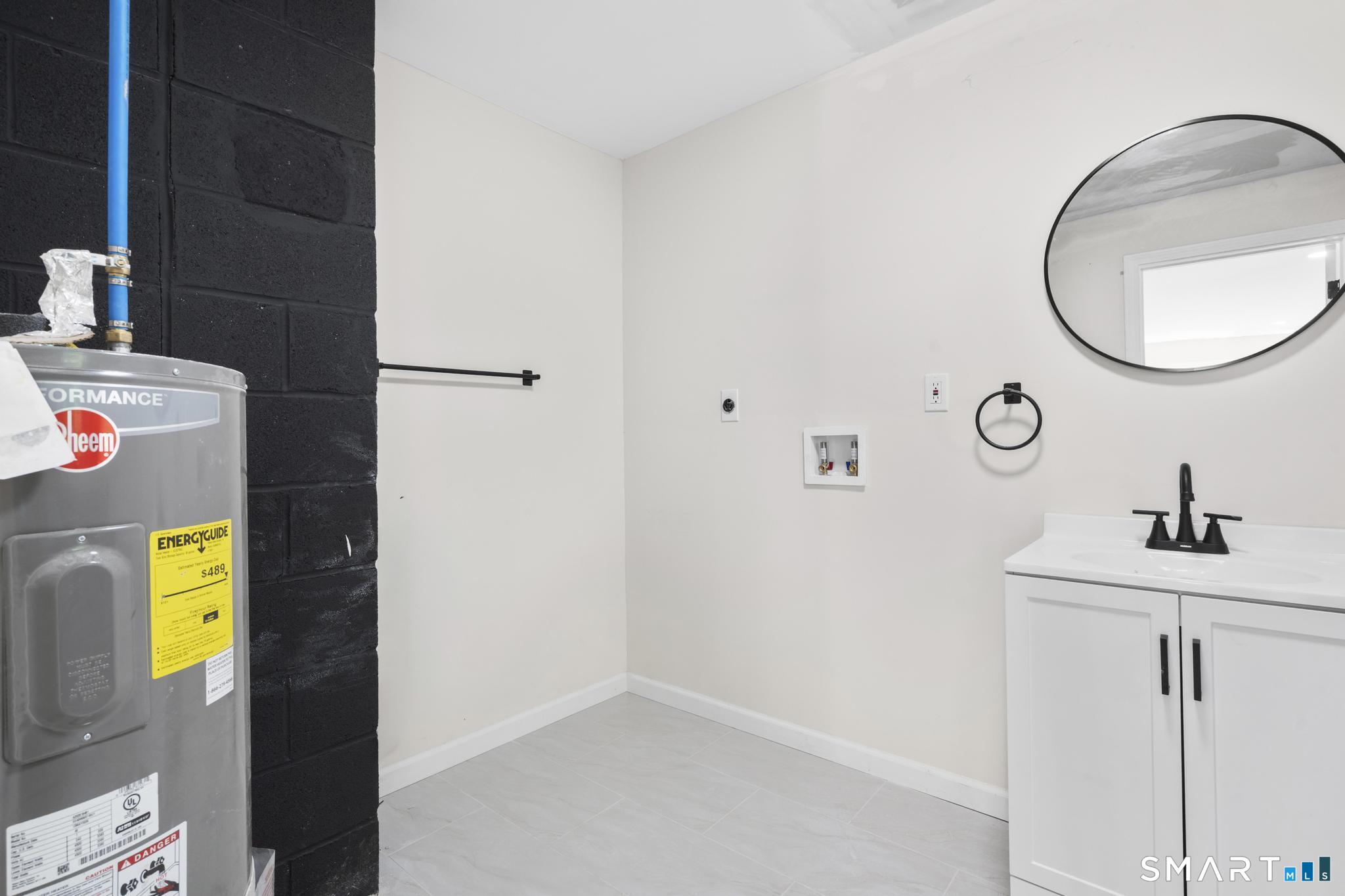 93 North Prospect St Extension Ansonia CT 06401
