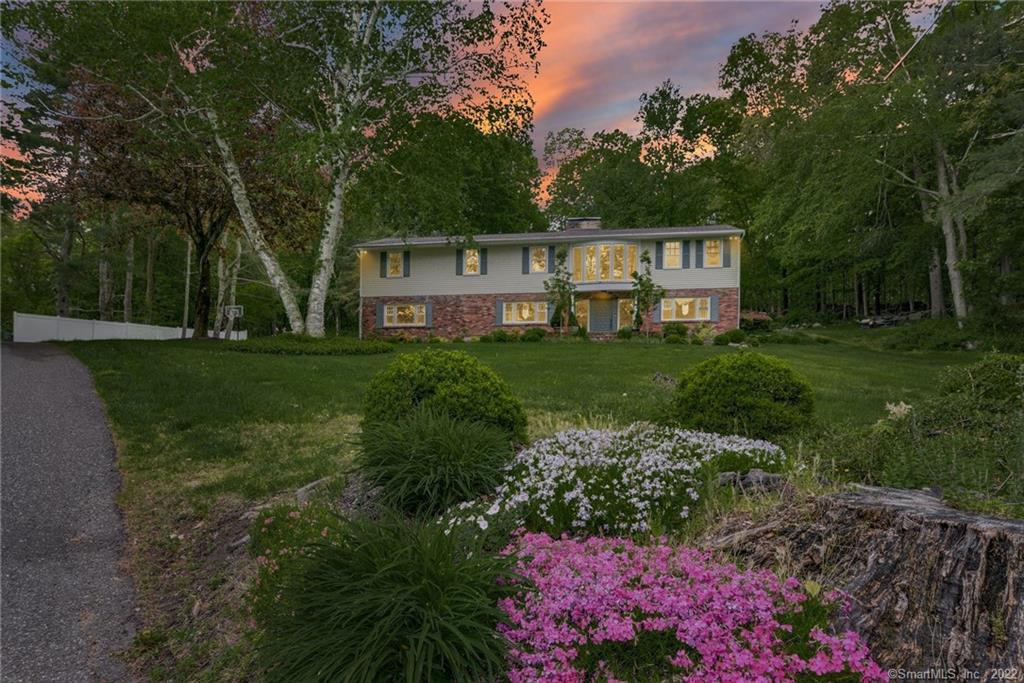 27 Irmgard Lane Wilton CT 06897