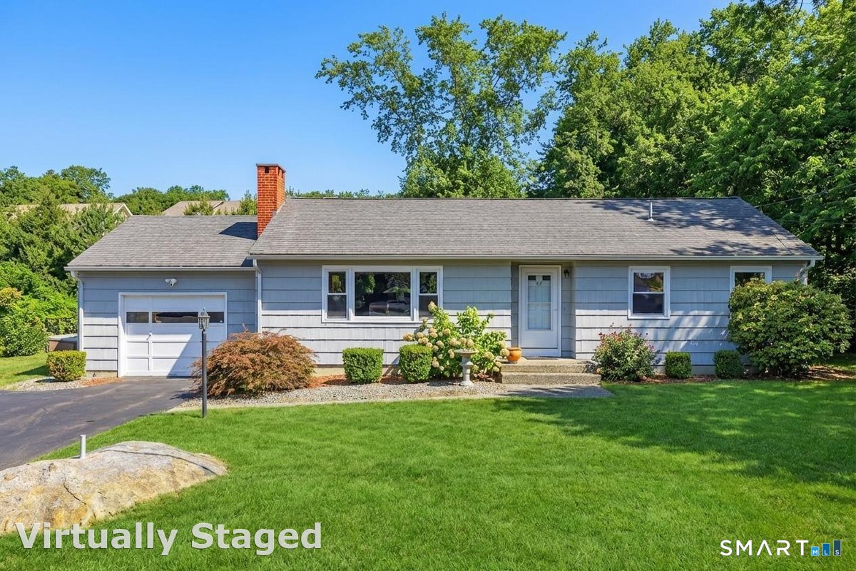 43 Park Place East Lyme CT 06357