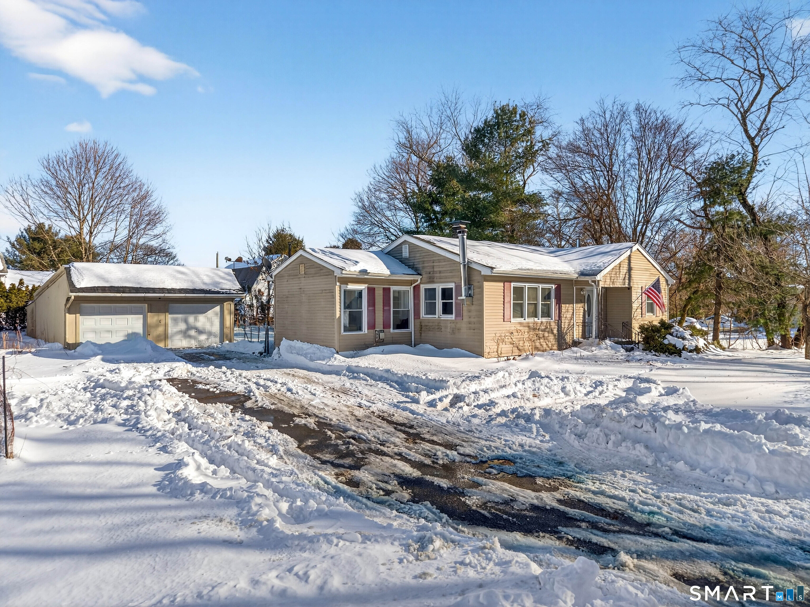 33 Parker Avenue Griswold CT 06351