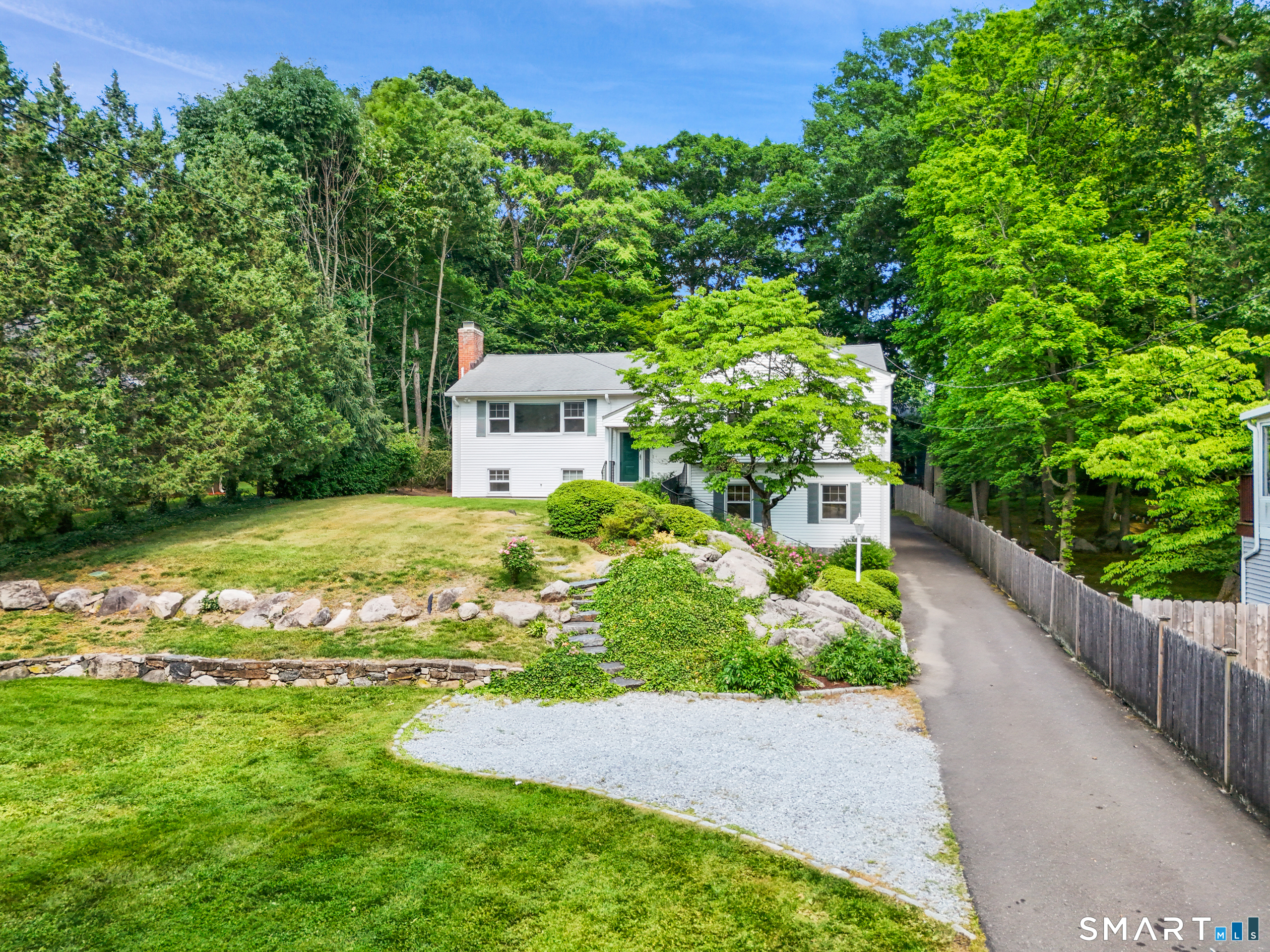 Greenwich CT, 33 Sachem Road