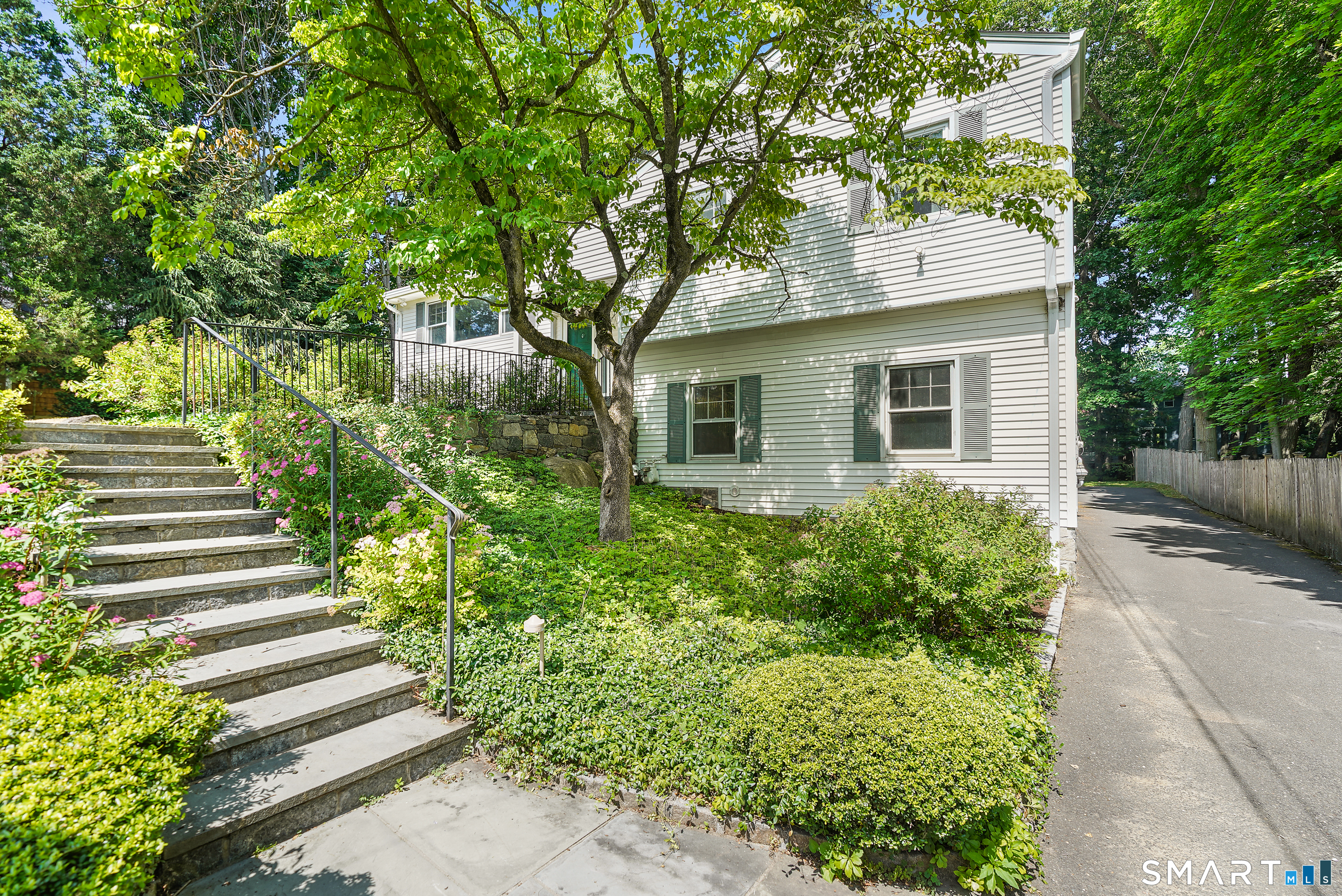 33 Sachem Road Greenwich CT 06830