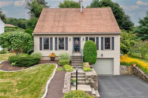 95 Sprucedale Drive Waterbury CT 06706