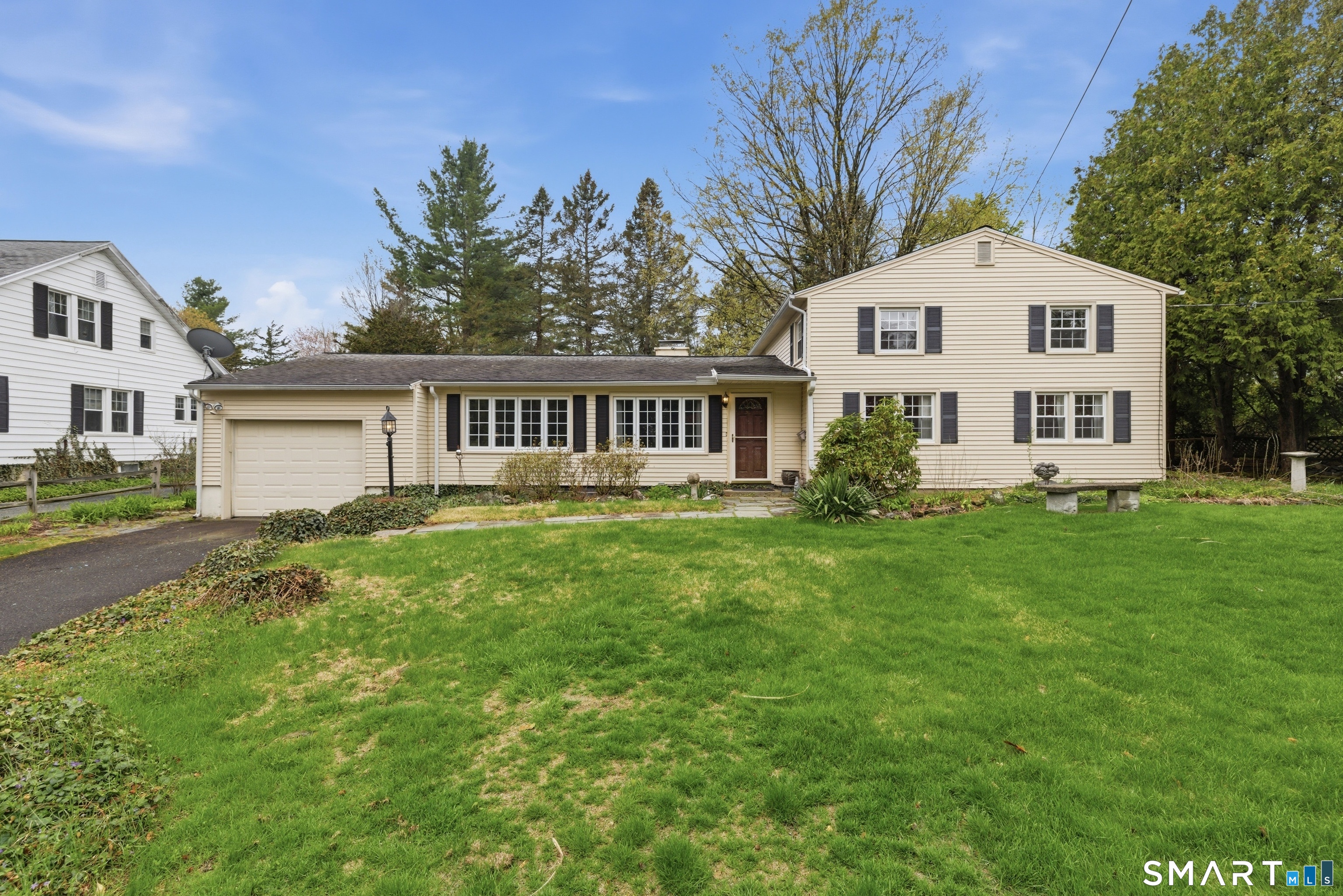 16 Hamilton Lane Watertown CT 06795
