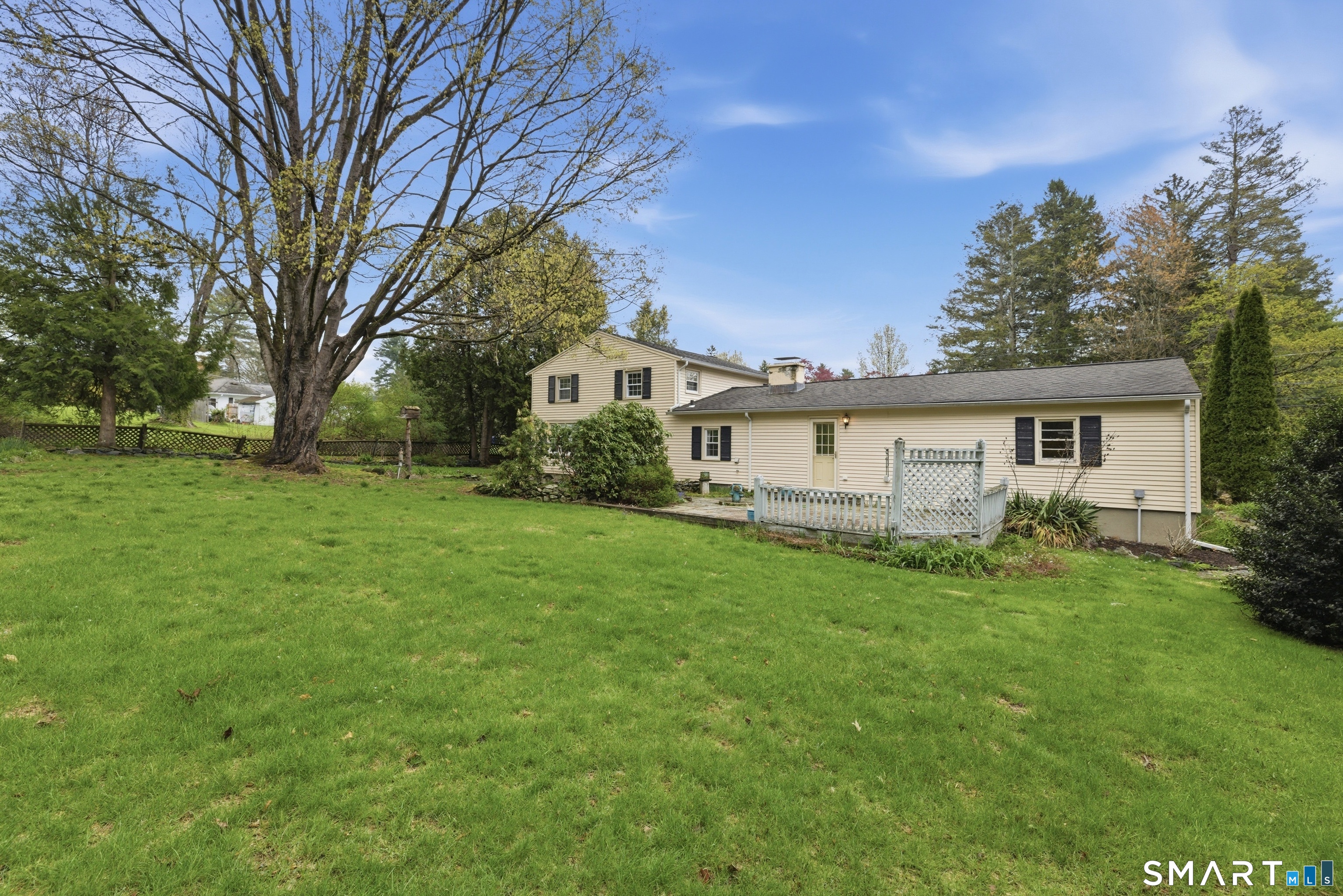 16 Hamilton Lane Watertown CT 06795