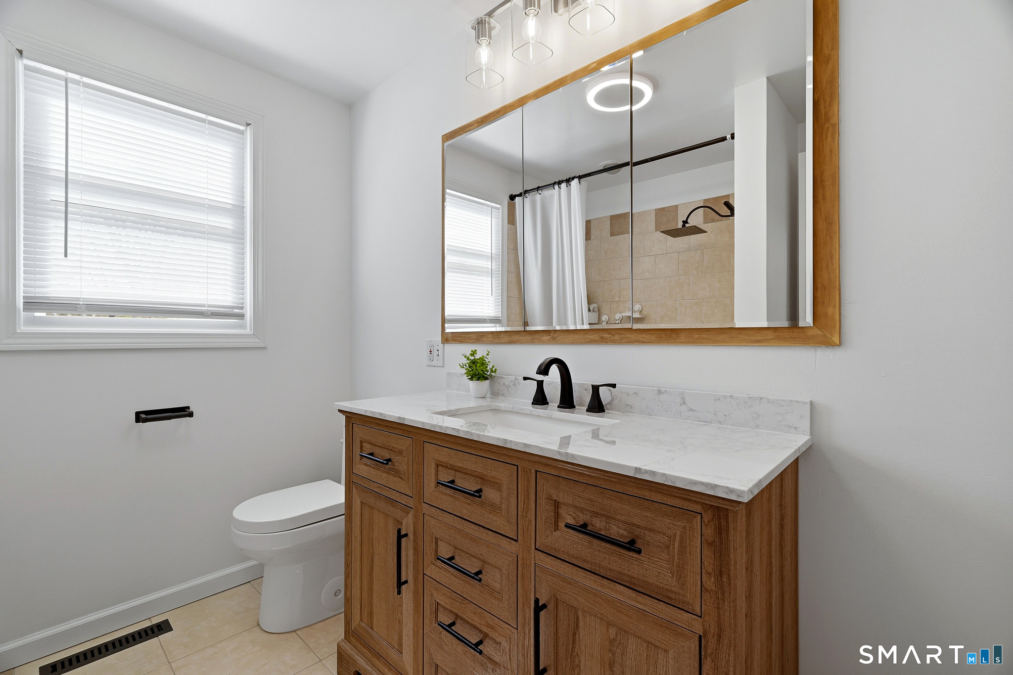 1 Highview Terrace Ledyard CT 06339