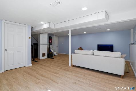 1 Highview Terrace Ledyard CT 06339