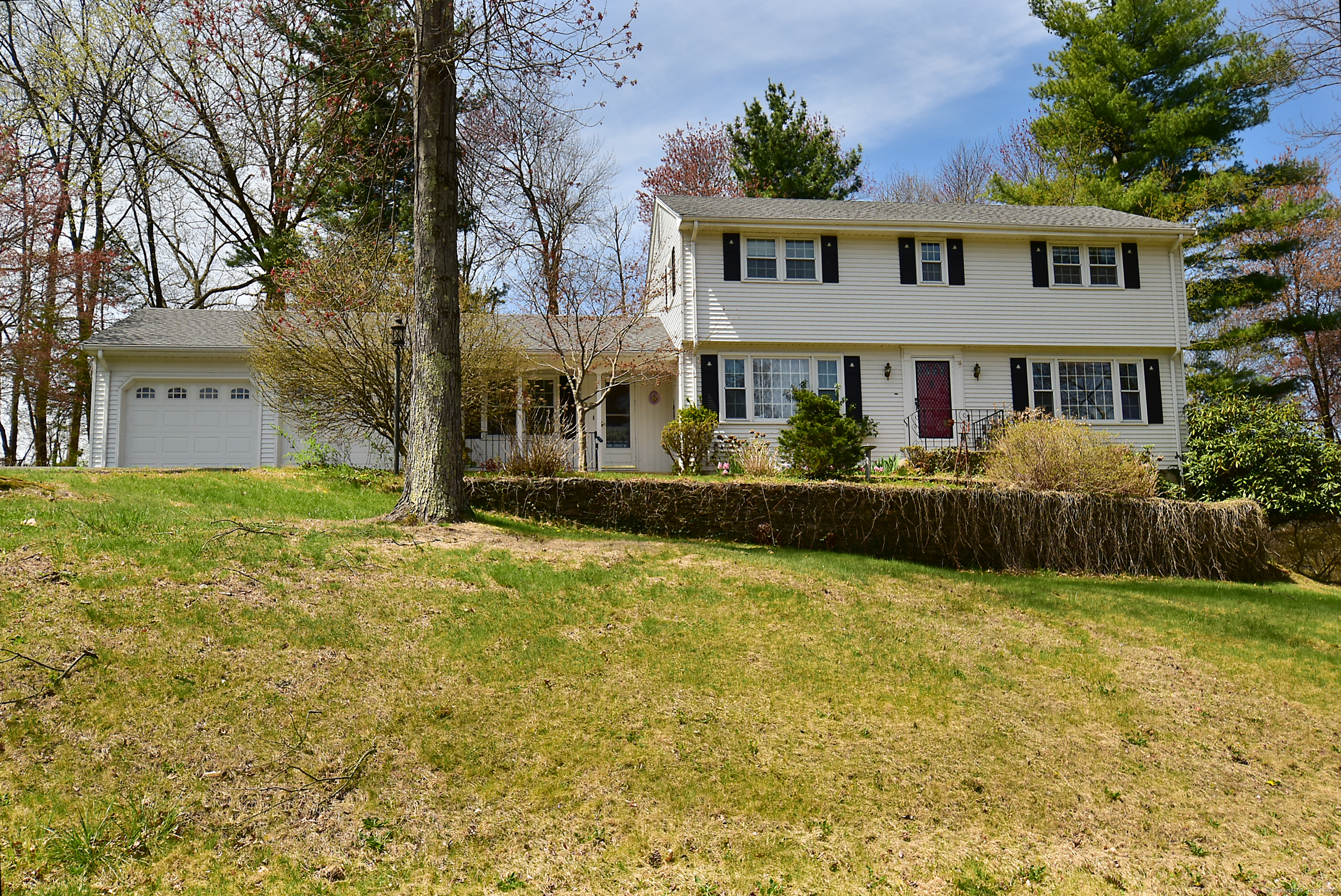 9 Arnold Drive Bloomfield CT 06002