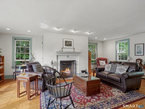 68 Old Stamford Road New Canaan CT 06840