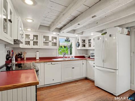 68 Old Stamford Road New Canaan CT 06840