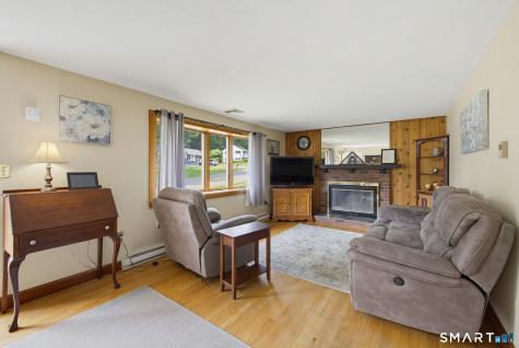 31 Beechwood Road Plainville CT 06062
