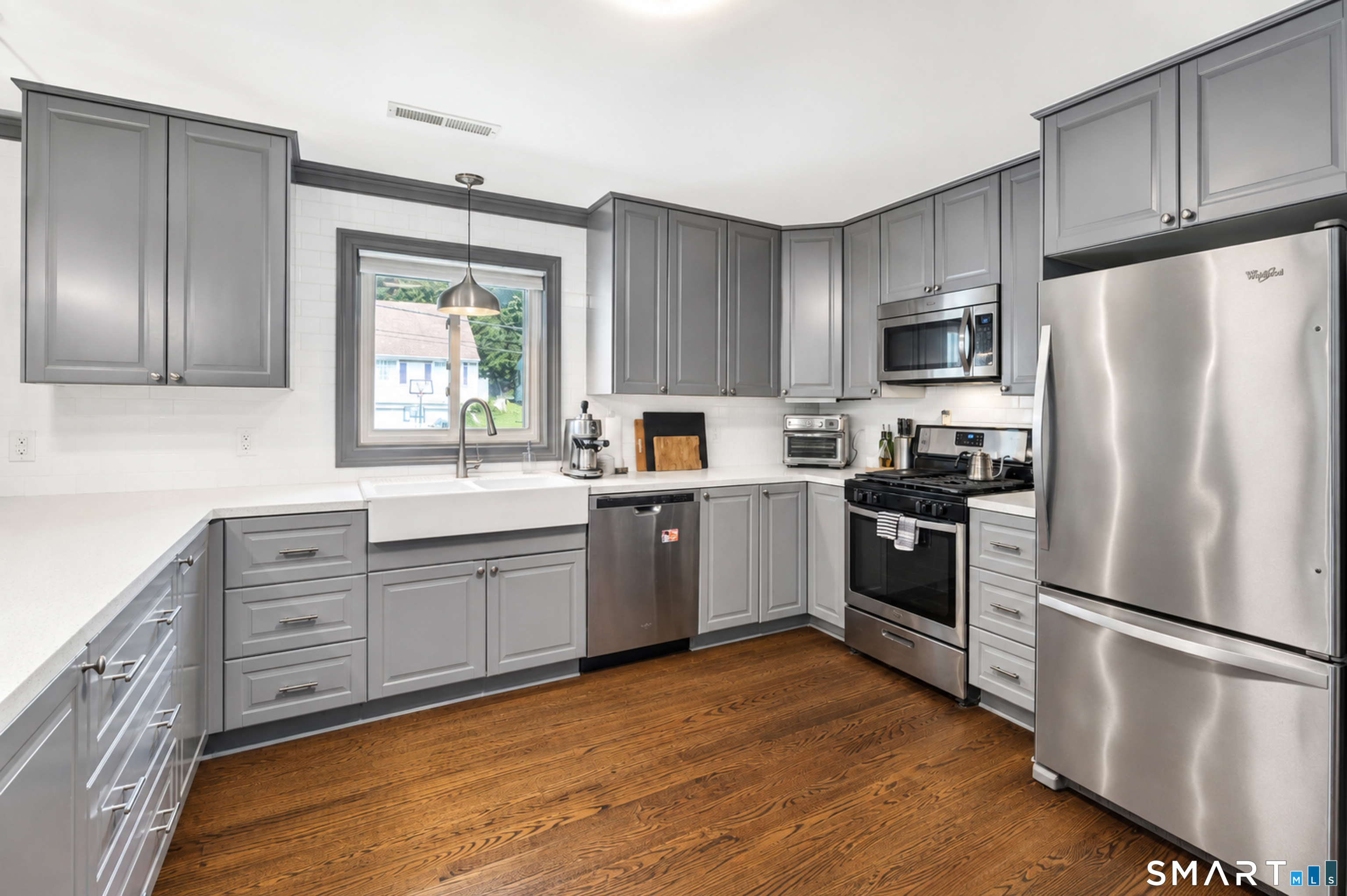 25 Seneca Road New Haven CT 06515