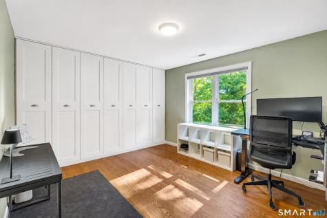 25 Seneca Road New Haven CT 06515