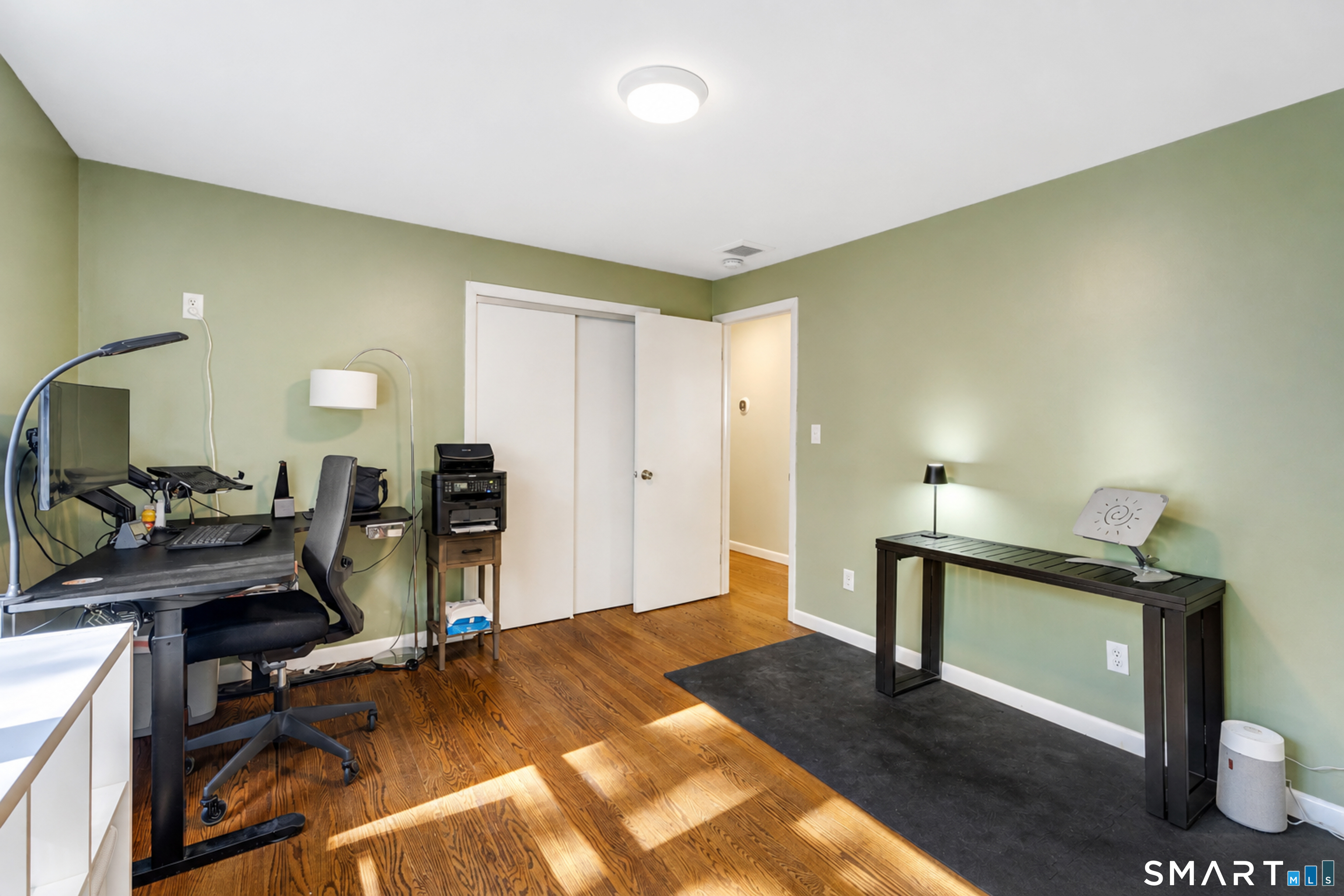 25 Seneca Road New Haven CT 06515