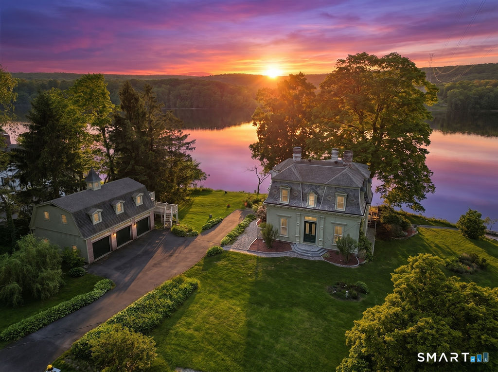 East Haddam CT, 77 Main Street