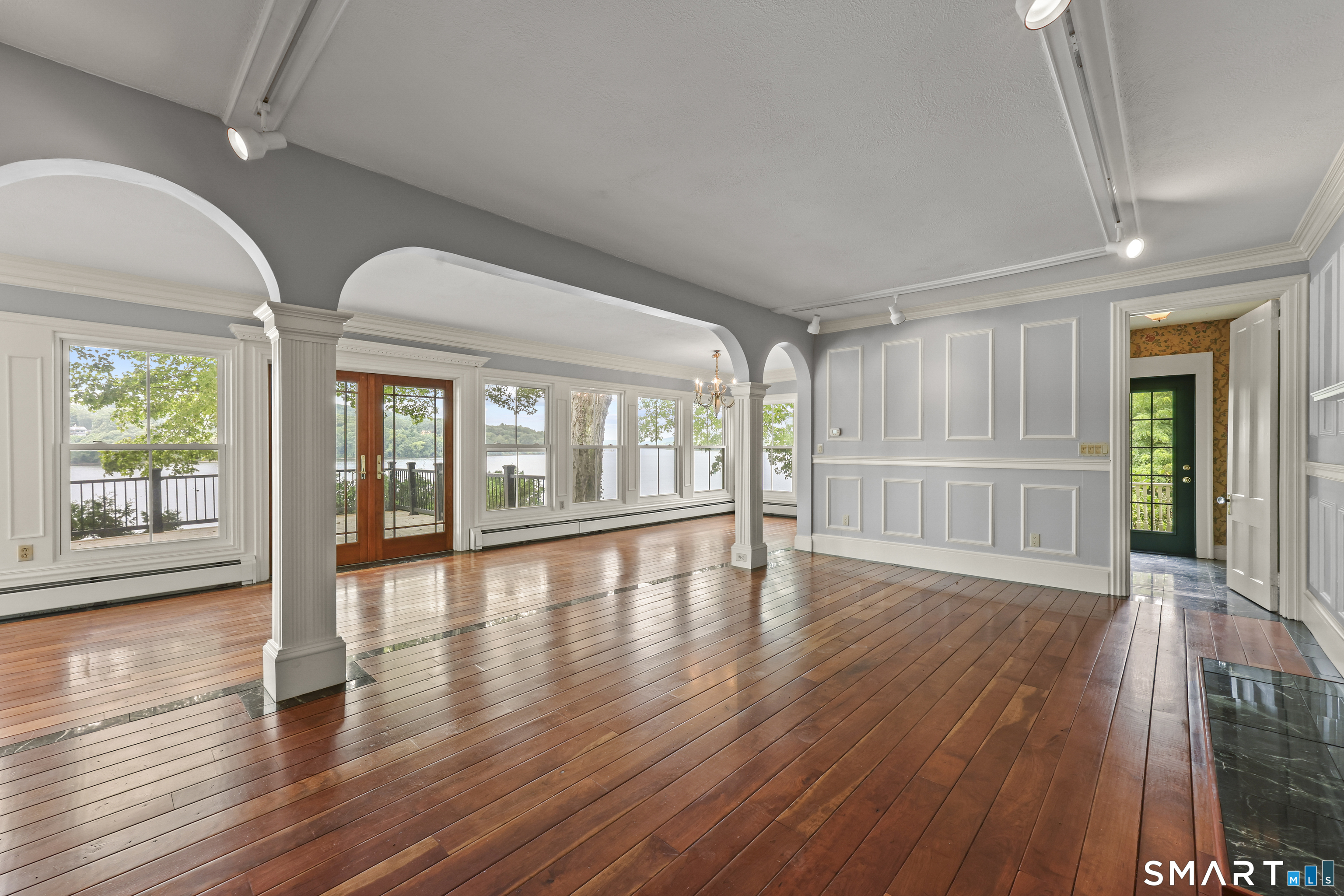 77 Main Street East Haddam CT 06423