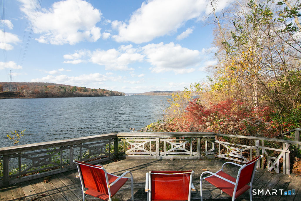 77 Main Street East Haddam CT 06423