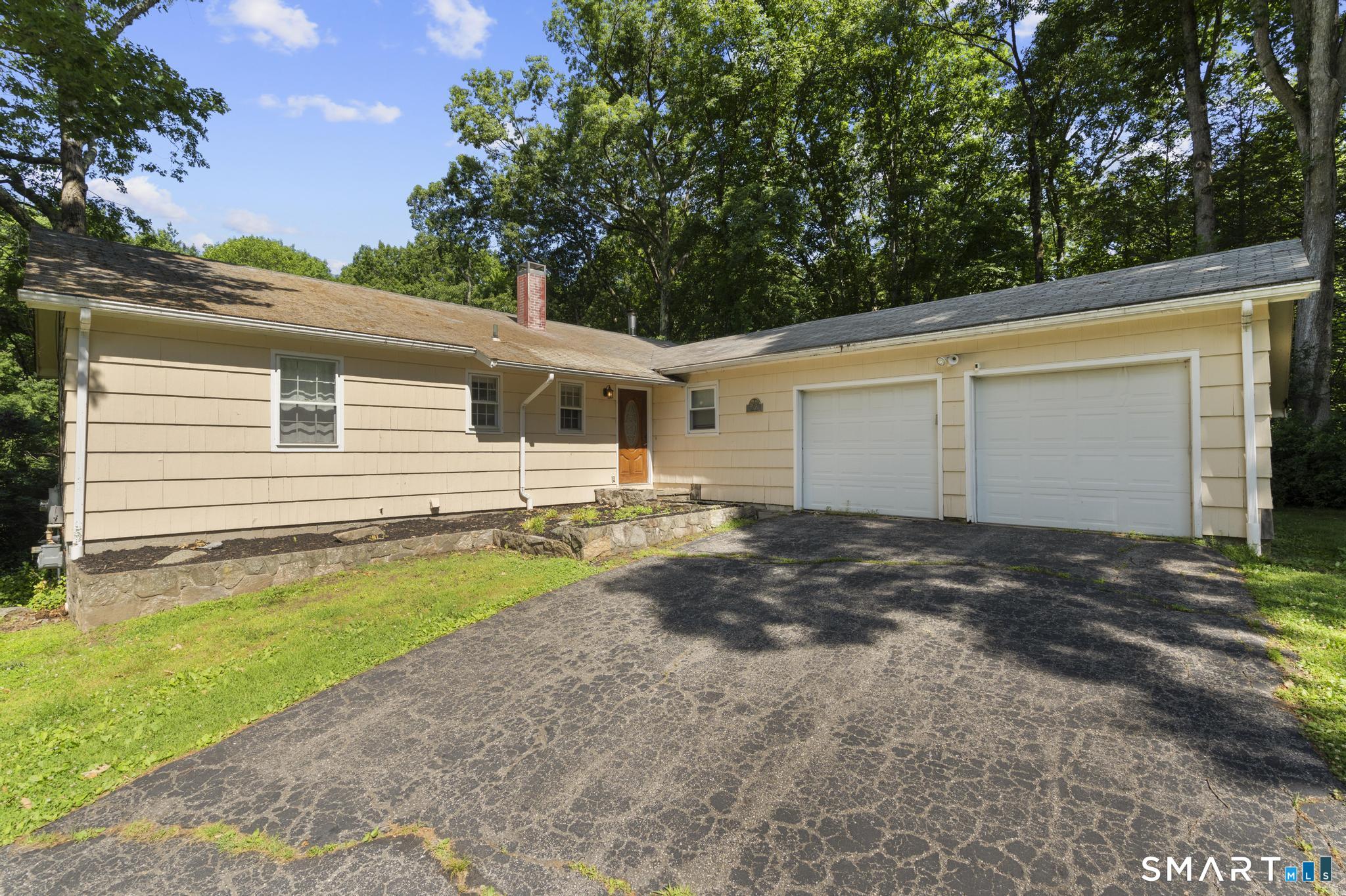 293 Guinea Road Monroe CT 06468