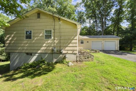 293 Guinea Road Monroe CT 06468