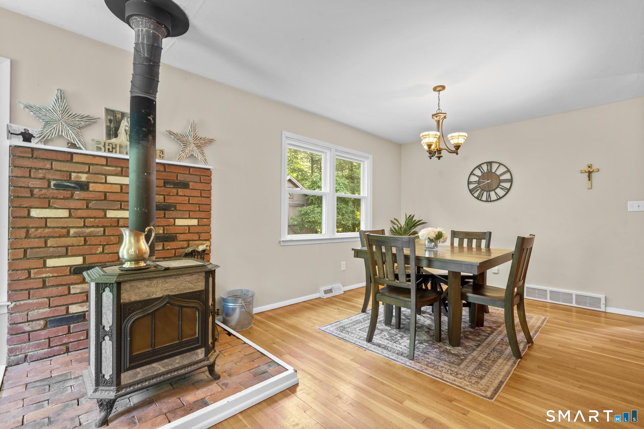293 Guinea Road Monroe CT 06468