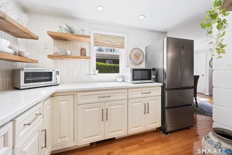 18 Willow Lane Morris CT 06763