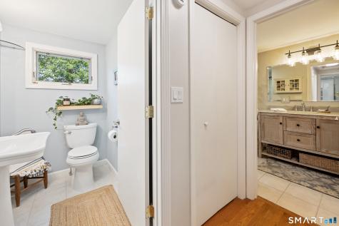 18 Willow Lane Morris CT 06763