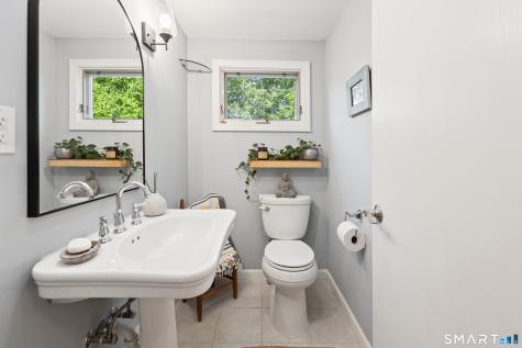18 Willow Lane Morris CT 06763