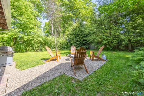 18 Willow Lane Morris CT 06763
