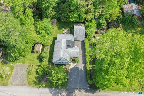 18 Willow Lane Morris CT 06763